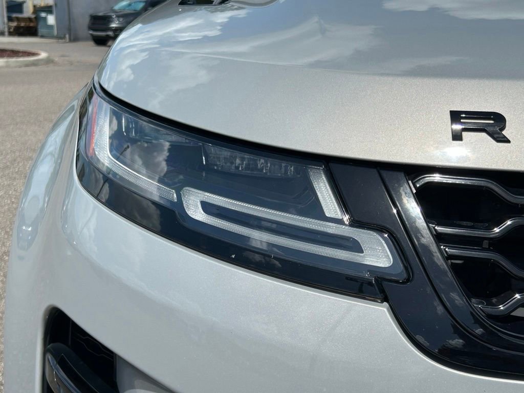 Used 2022 Land Rover Range Rover Evoque R-Dynamic SE AWD/4WD image 37