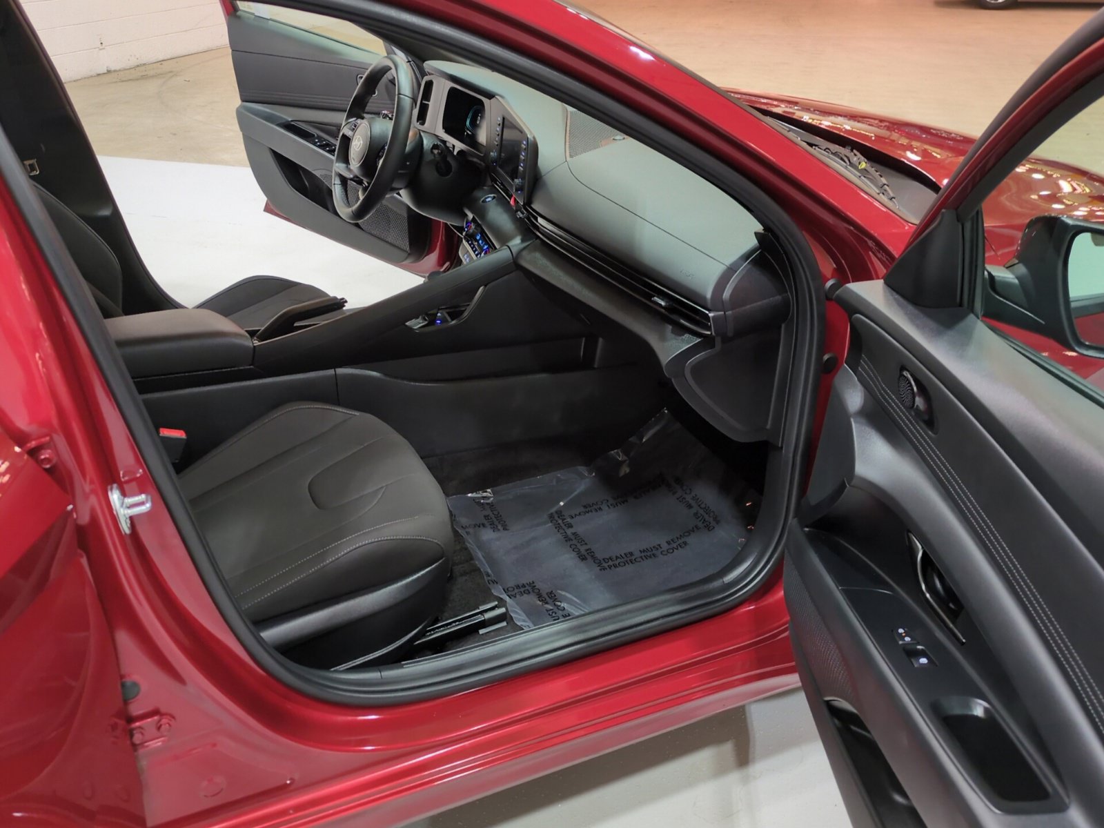Used 2025 Hyundai Elantra Sport FWD image 9