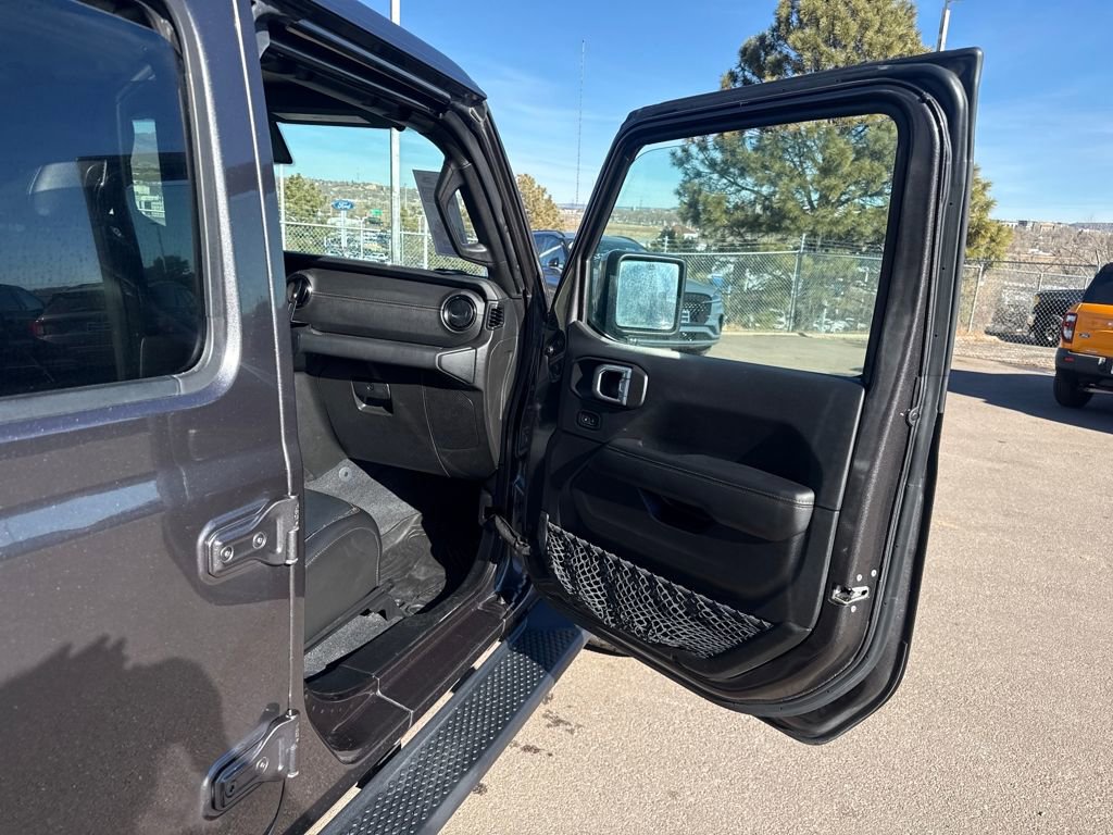 Used 2021 Jeep Wrangler Unlimited Sahara image 29