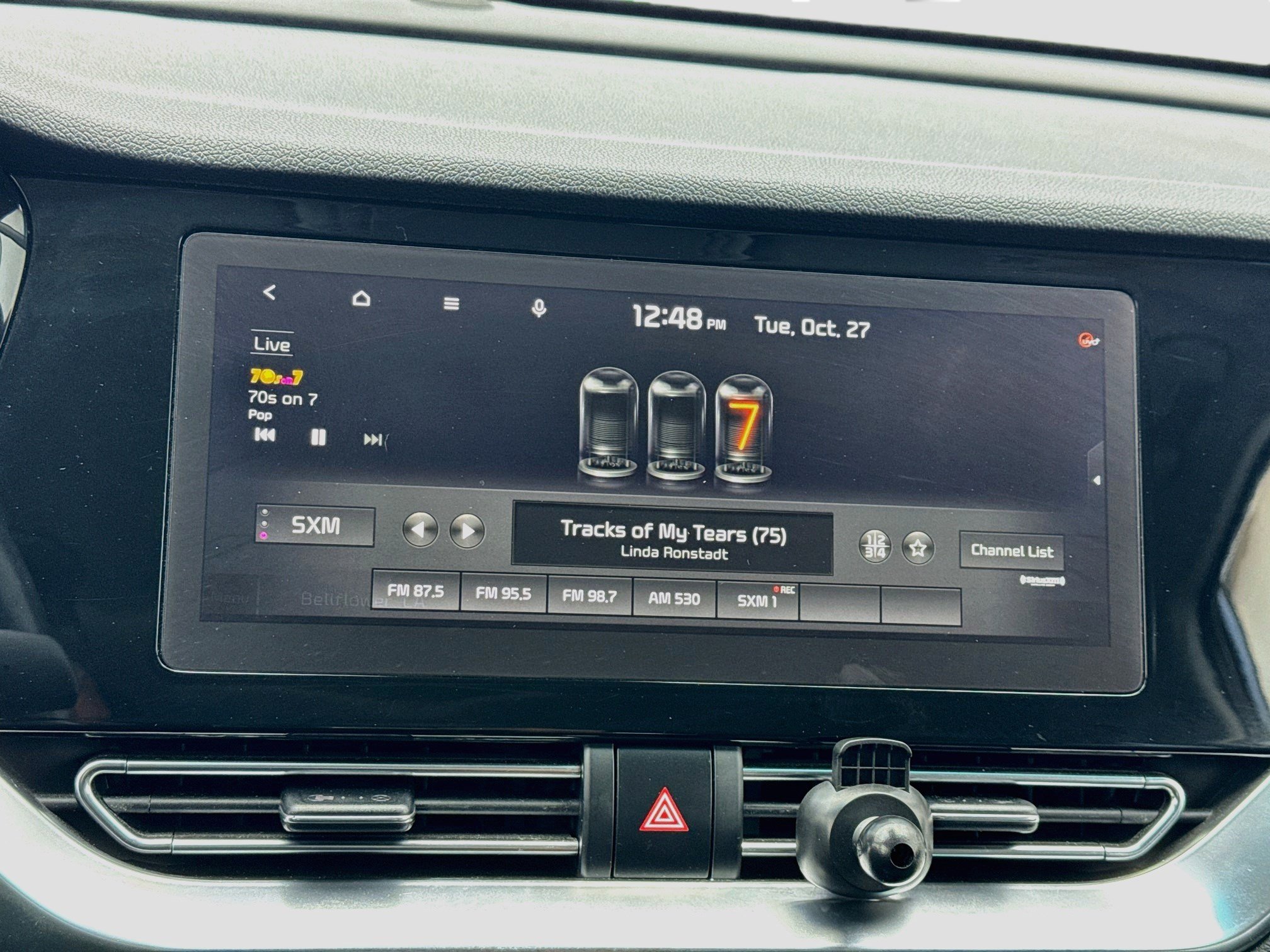 Used 2022 Kia Niro EX Premium FWD image 11