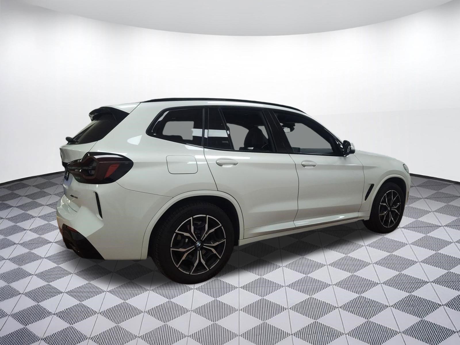 Certified 2023 BMW X3 xDrive30i w/ M Sport Package image 8