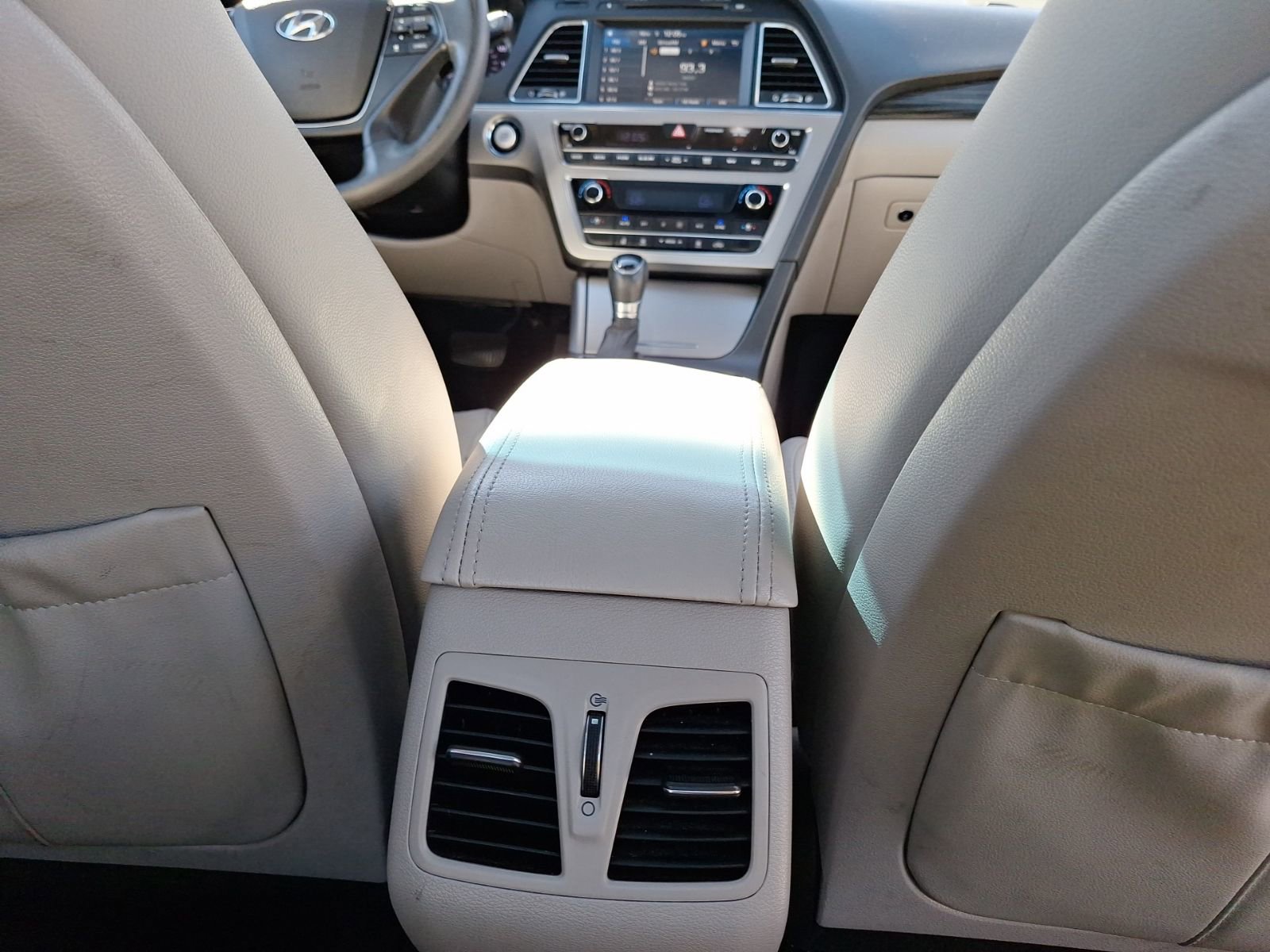 Used 2016 Hyundai Sonata Limited w/ Option Group 05 image 34