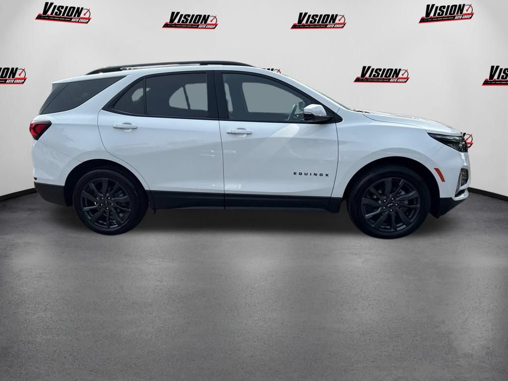 Used 2024 Chevrolet Equinox RS w/ RS Leather Package AWD/4WD image 4
