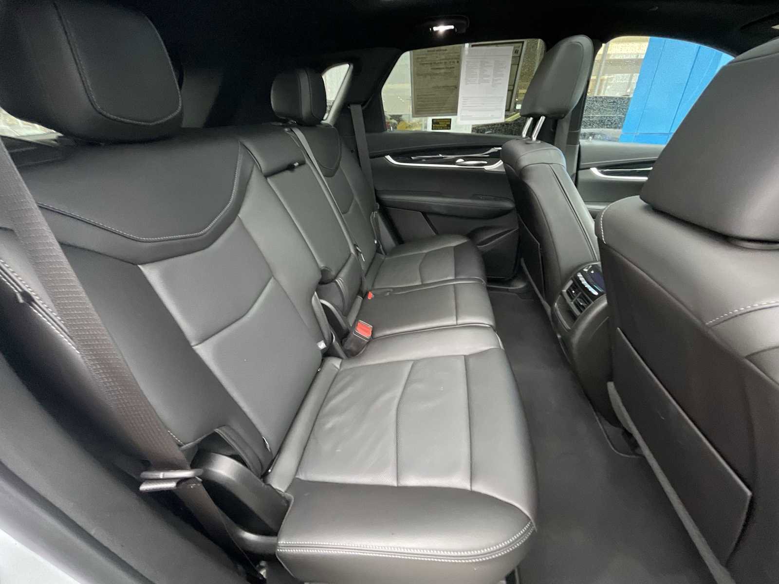 Used 2025 Cadillac XT5 Premium Luxury image 28