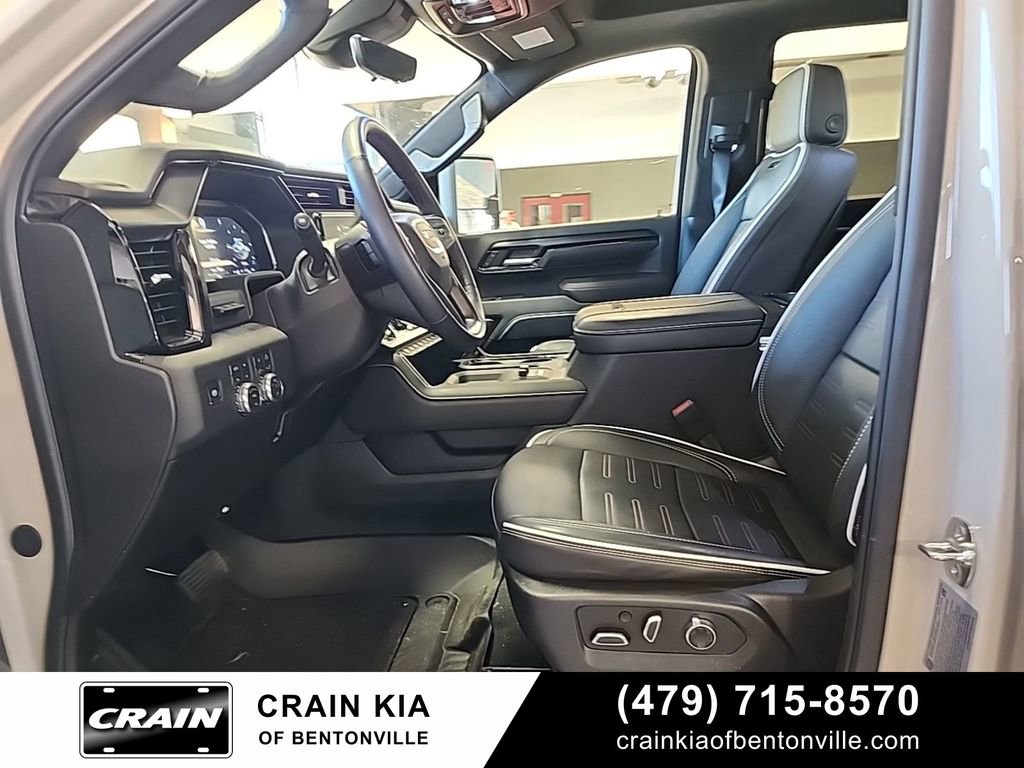 Used 2026 GMC Sierra 2500 AT4X image 7