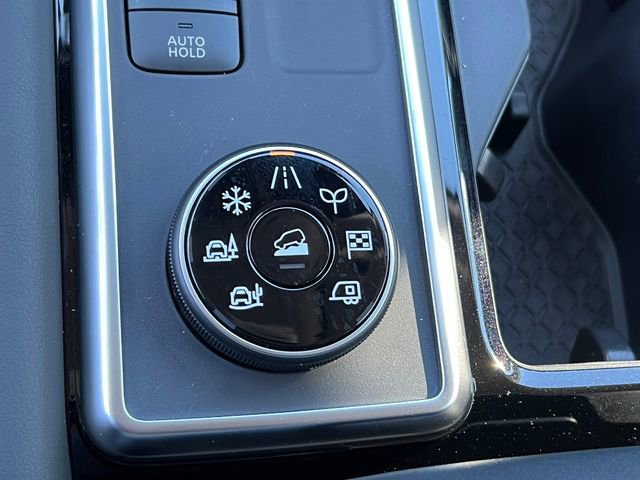 New 2026 Nissan Pathfinder SL image 31