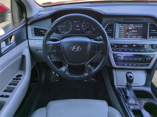 Used 2017 Hyundai Sonata Sport w/ Value Edition Package 02 image 15