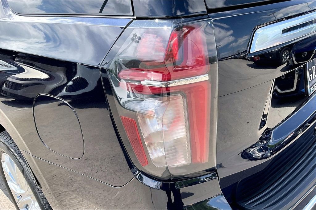 Used 2023 Chevrolet Tahoe High Country w/ Premium Package AWD/4WD image 43