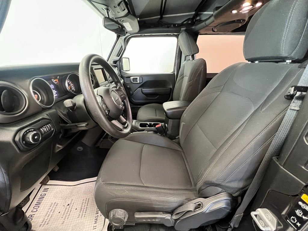 Used 2022 Jeep Wrangler Willys image 4