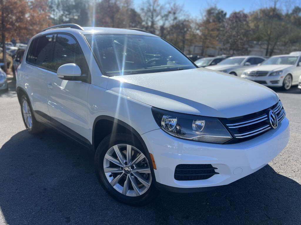 Used 2015 Volkswagen Tiguan SE FWD image 3