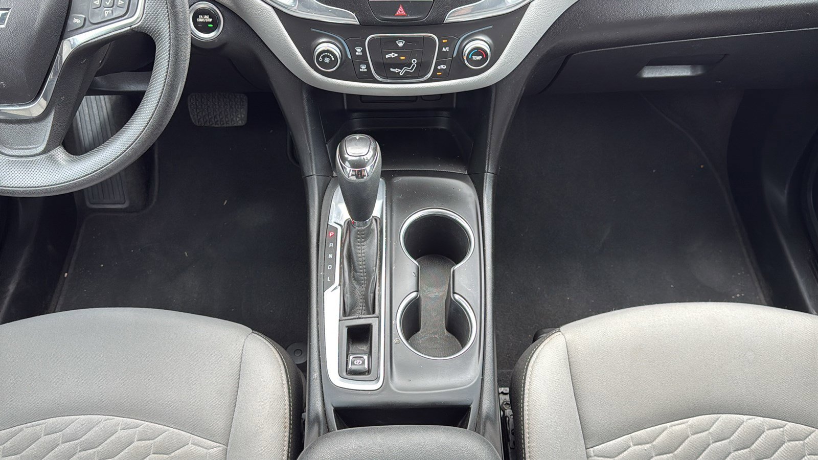 Used 2020 Chevrolet Equinox LS w/ LS Convenience Package image 23