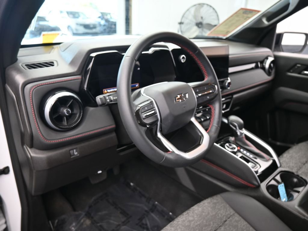 Used 2023 Chevrolet Colorado Z71 image 10