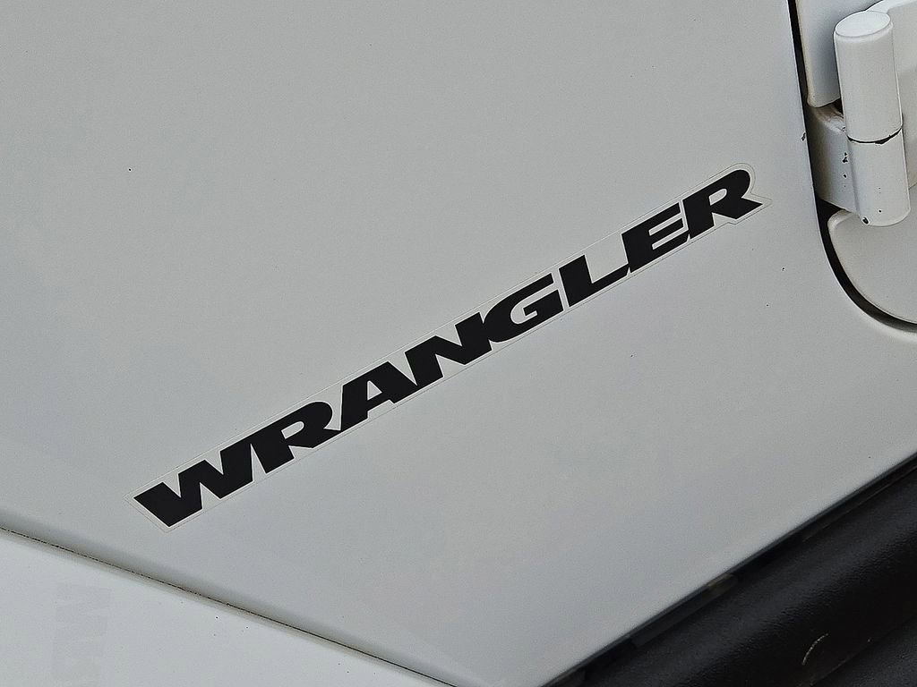 Used 2015 Jeep Wrangler Rubicon image 14