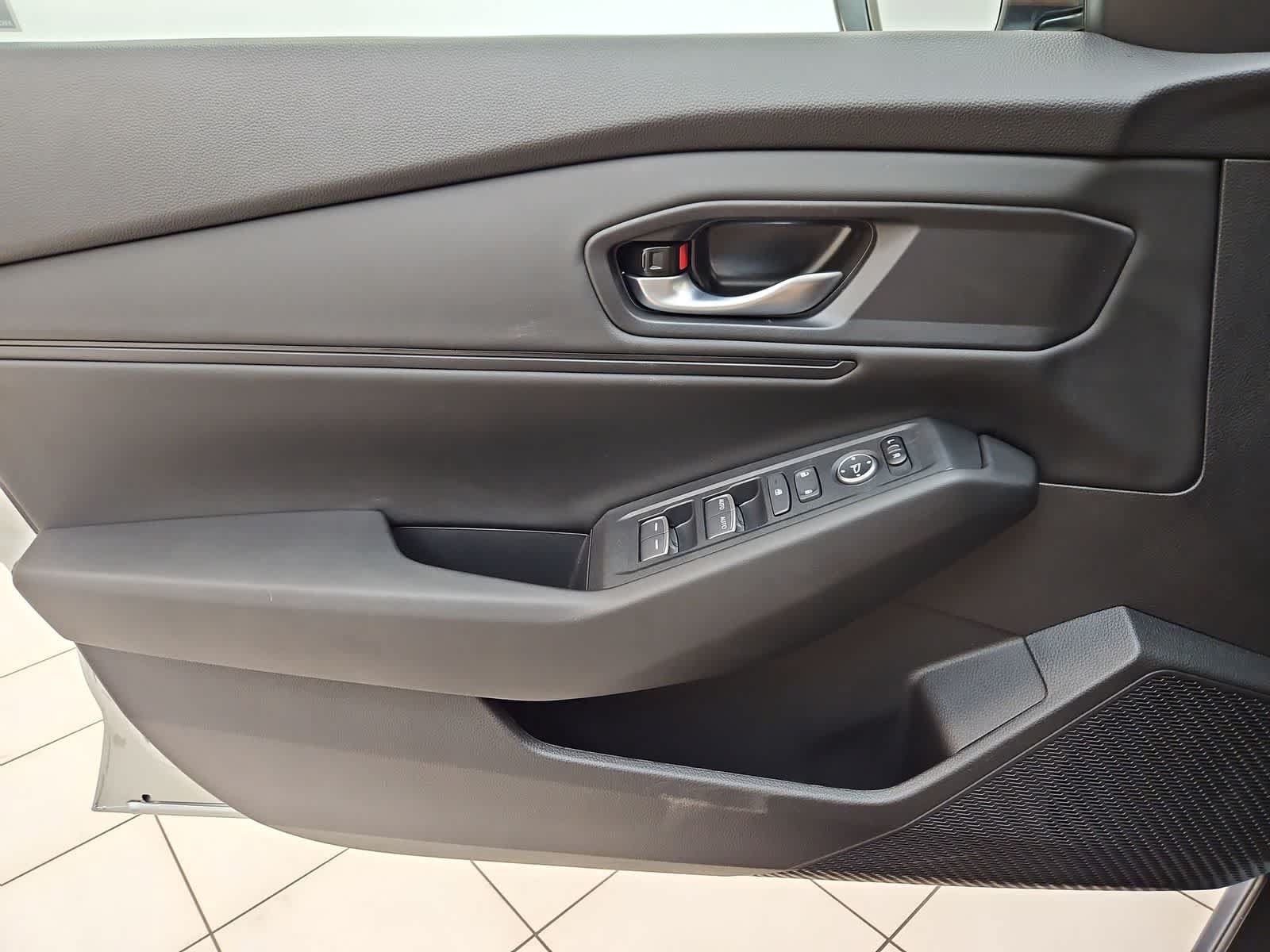 Used 2025 Honda Accord SE image 16
