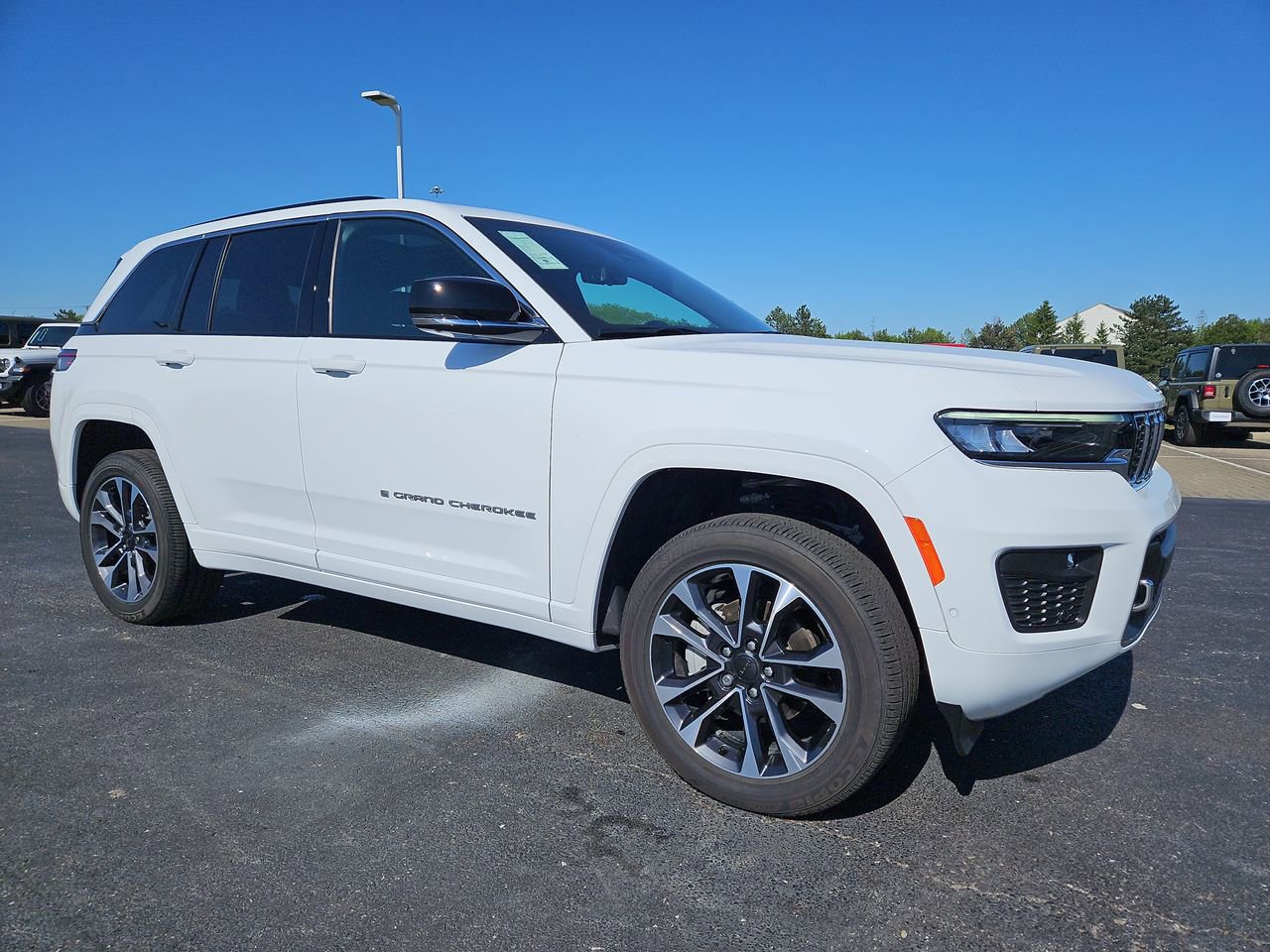 New 2025 Jeep Grand Cherokee Overland w/ Adv Protech Group III