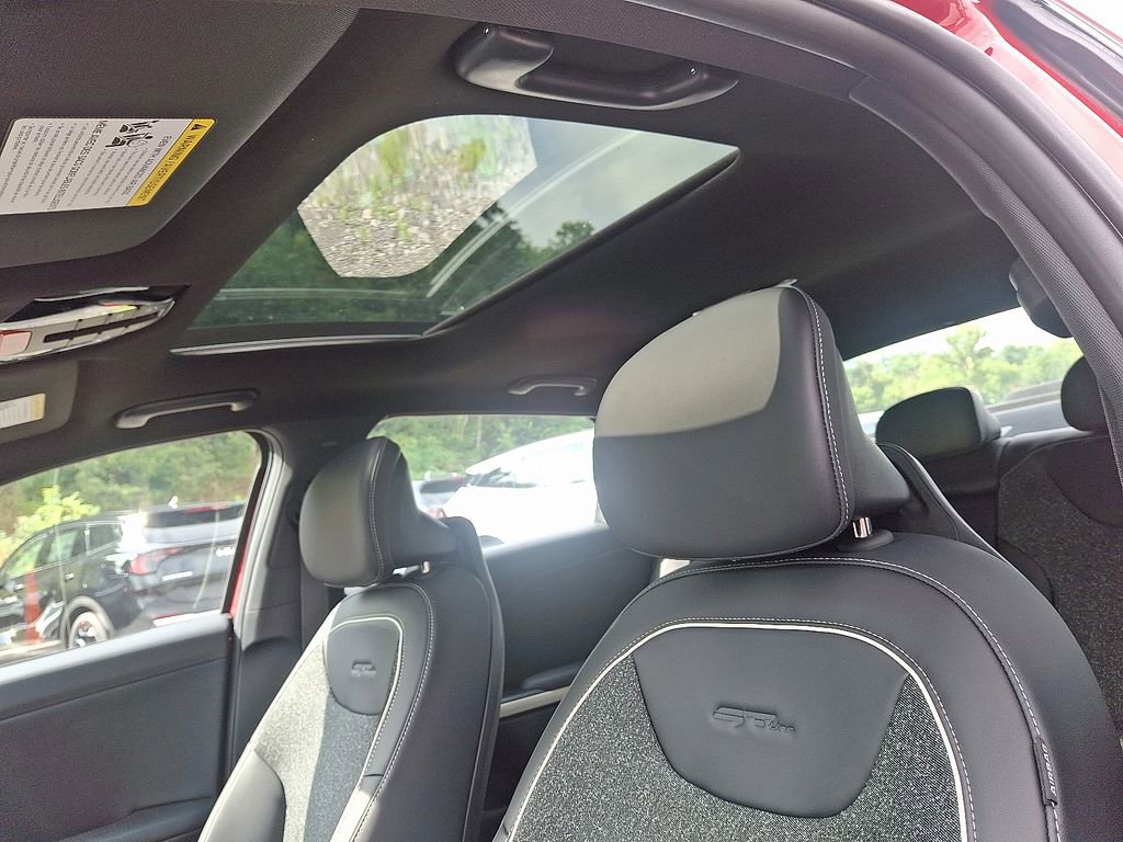New 2025 Kia K4 GT-Line w/ GT-Line Sunroof Package image 12
