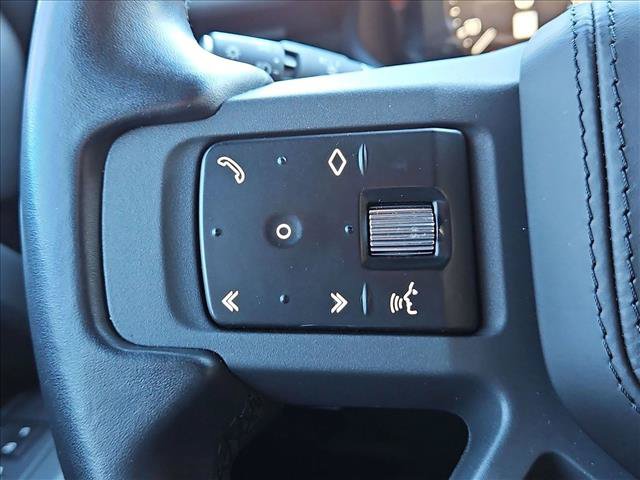 Used 2023 Land Rover Defender 90 X AWD/4WD image 28