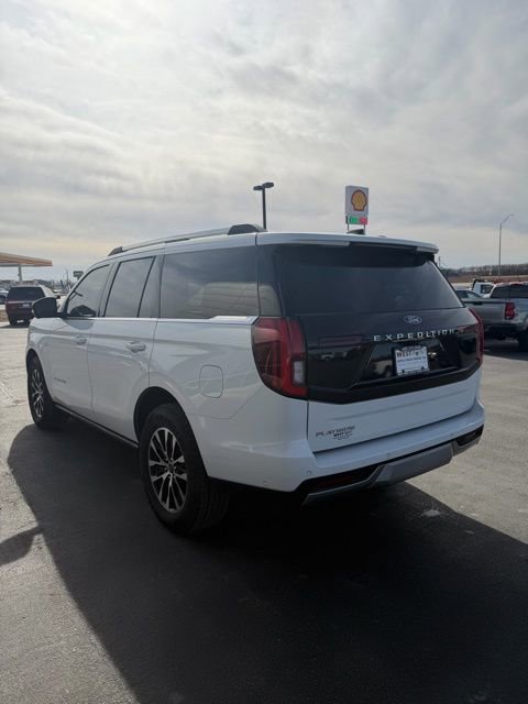 Used 2025 Ford Expedition Platinum image 6