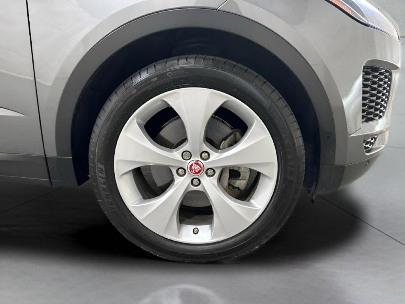 Used 2020 Jaguar E-PACE SE AWD/4WD image 12