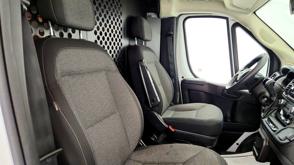 Used 2025 RAM ProMaster 2500 w/ U-Haul Equipment Group FWD image 24