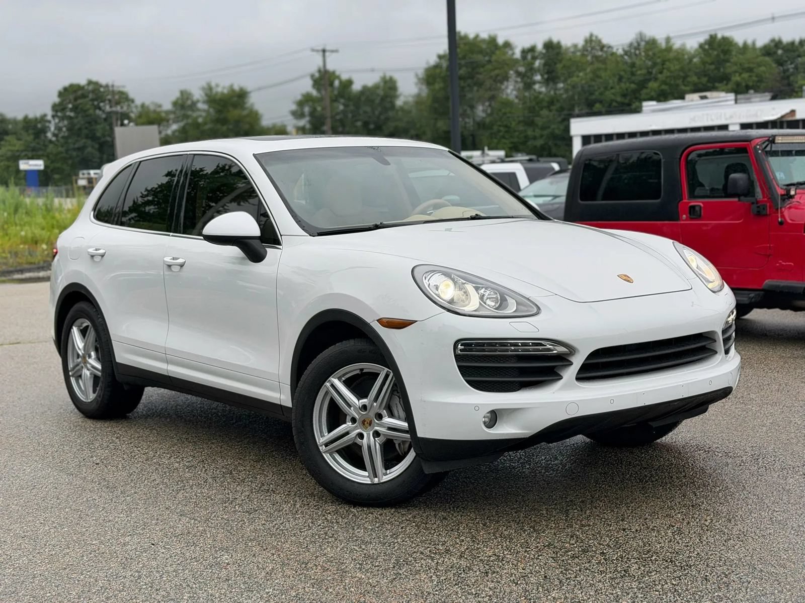 Used 2014 Porsche Cayenne S AWD/4WD image 1