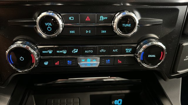 New 2026 Ford F350 Lariat w/ Black Appearance Package AWD/4WD image 18