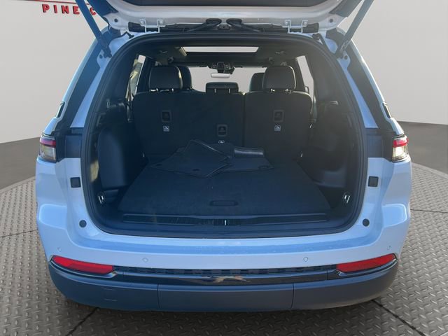 New 2025 Jeep Grand Cherokee Limited image 22