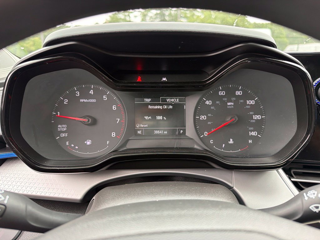 Used 2025 Chevrolet Trax LS FWD image 9