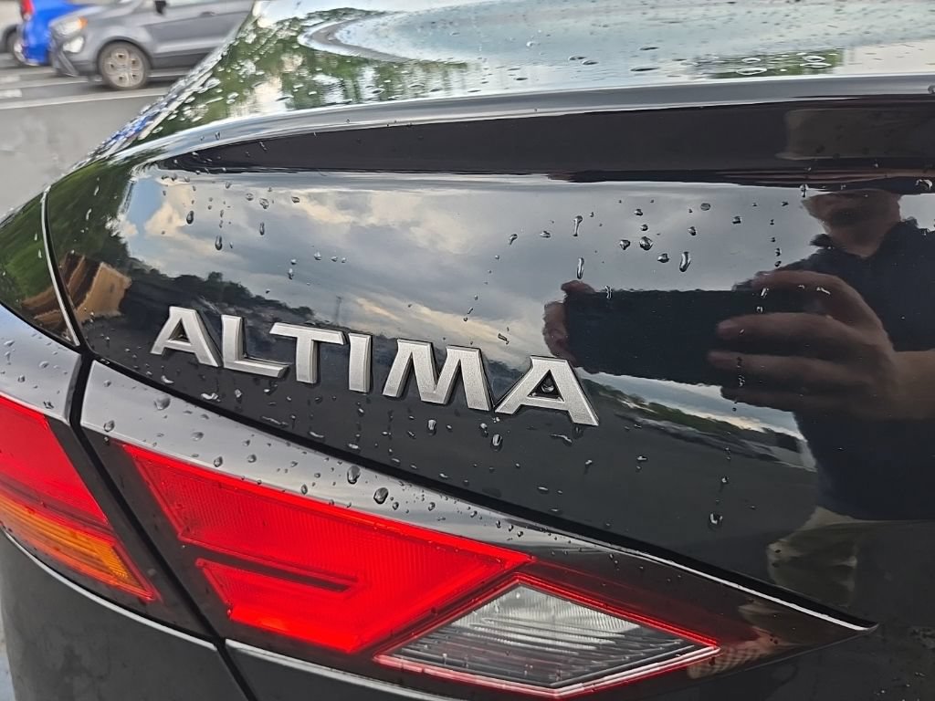 Used 2024 Nissan Altima 2.5 SR FWD image 7