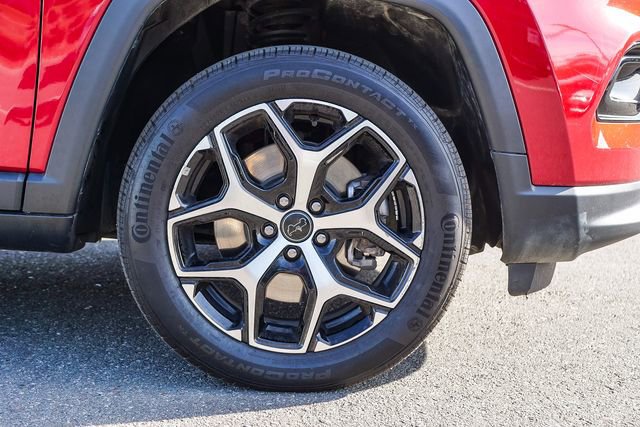 Used 2025 Jeep Compass Limited image 10