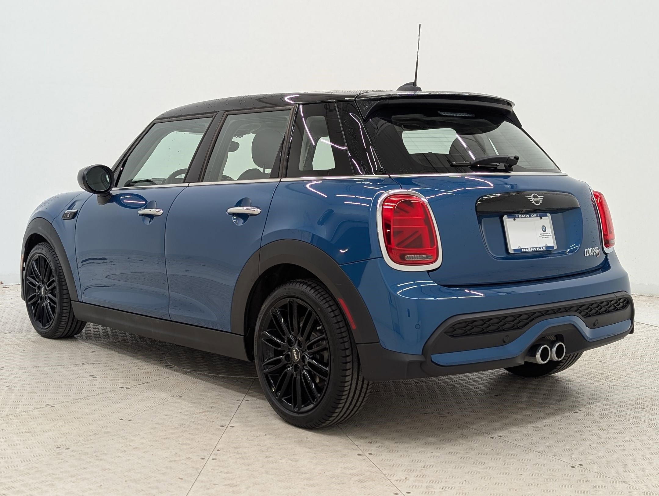 Used 2023 MINI Cooper S image 3