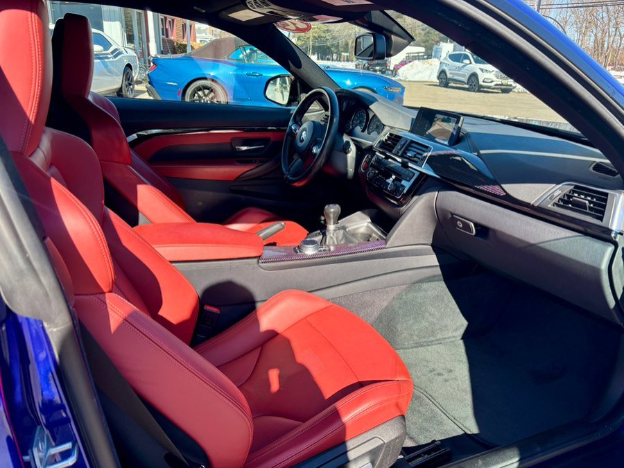 Used 2020 BMW M4 Coupe w/ Executive Package image 12