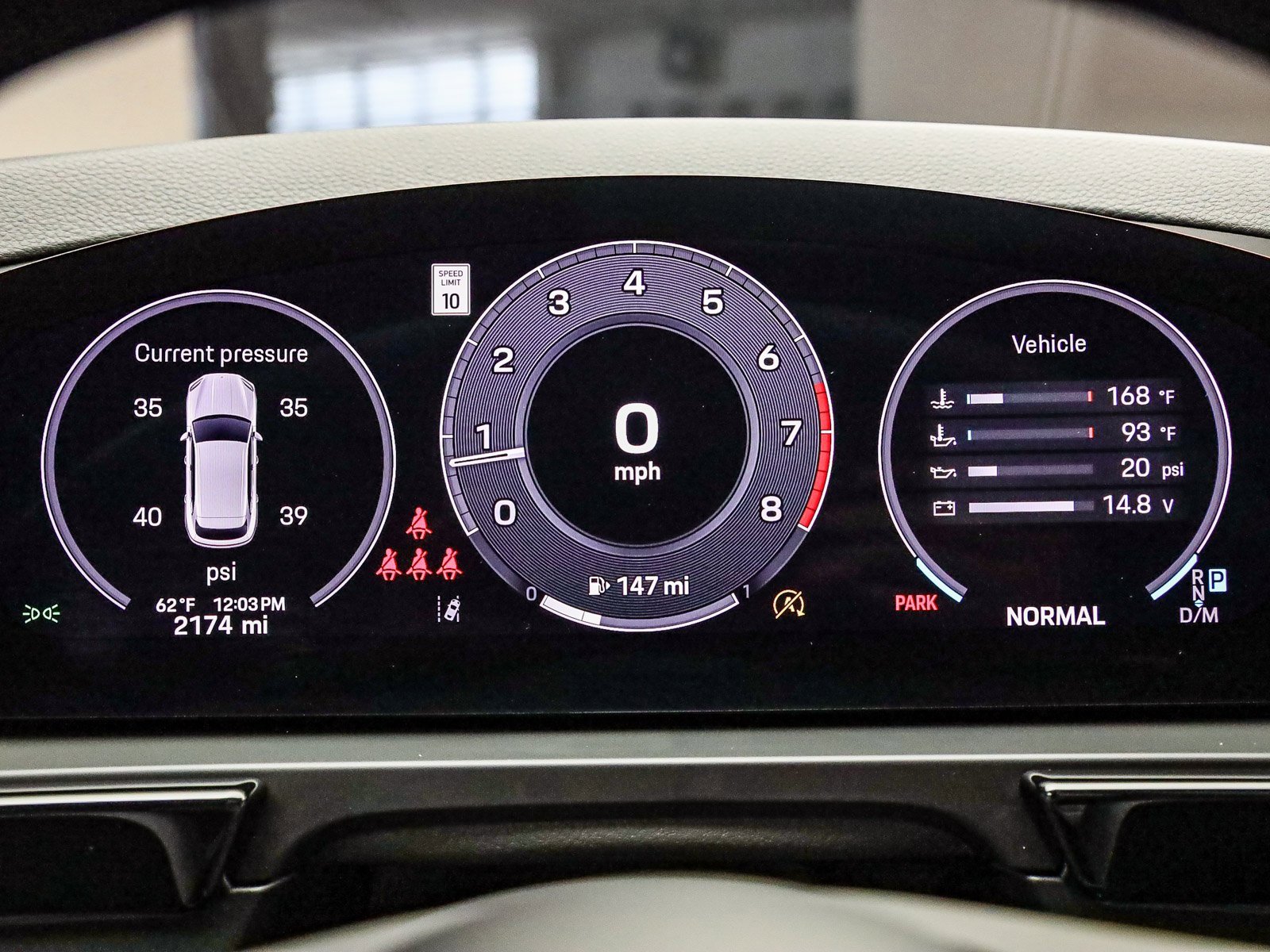 Used 2025 Porsche Cayenne image 27