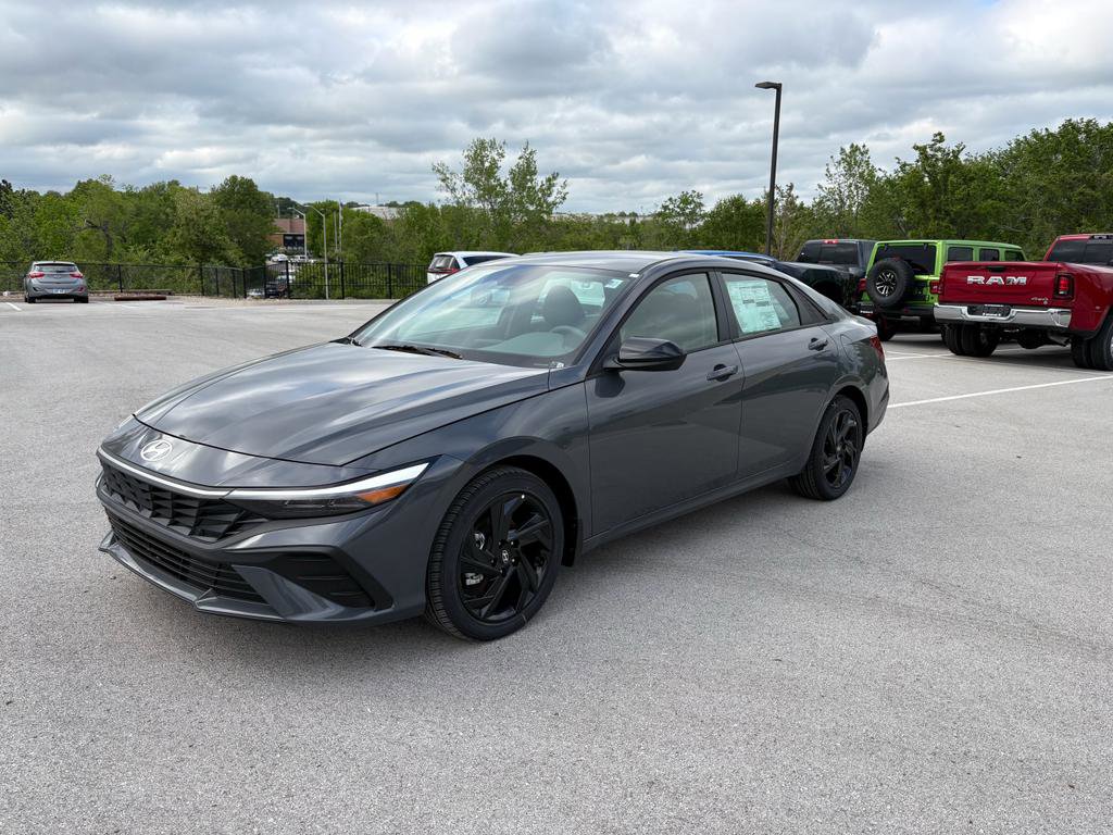 New 2026 Hyundai Elantra Sport FWD image 1