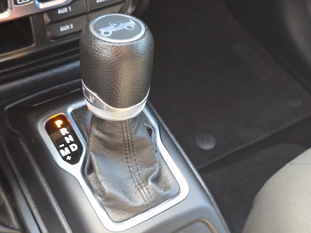 Used 2019 Jeep Wrangler Unlimited Sport AWD/4WD image 25