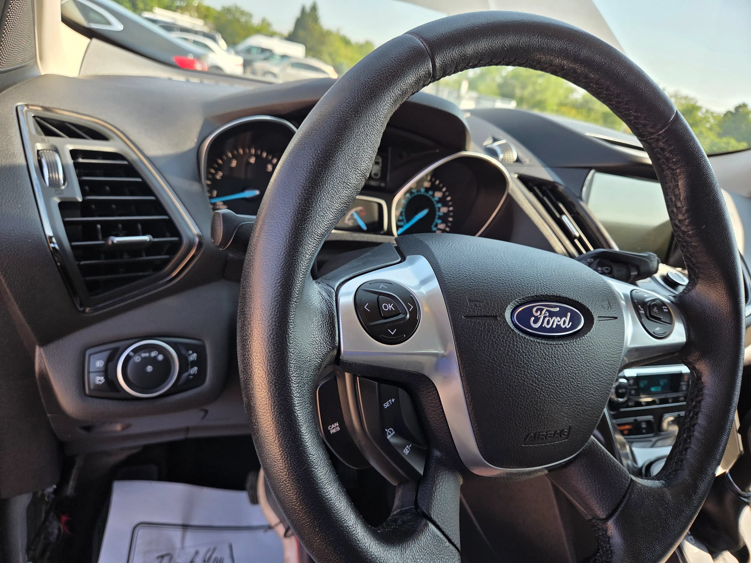 Used 2016 Ford Escape Titanium w/ Equipment Group 301A AWD/4WD image 27