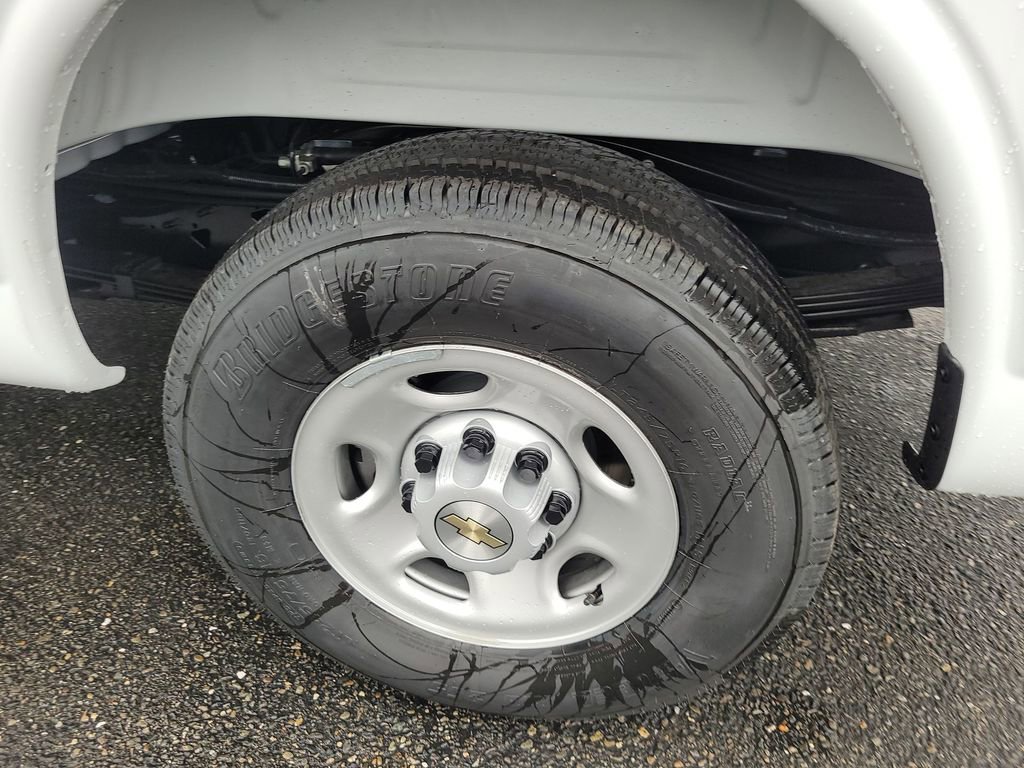 New 2025 Chevrolet Express 2500 w/ Driver Convenience Package image 29