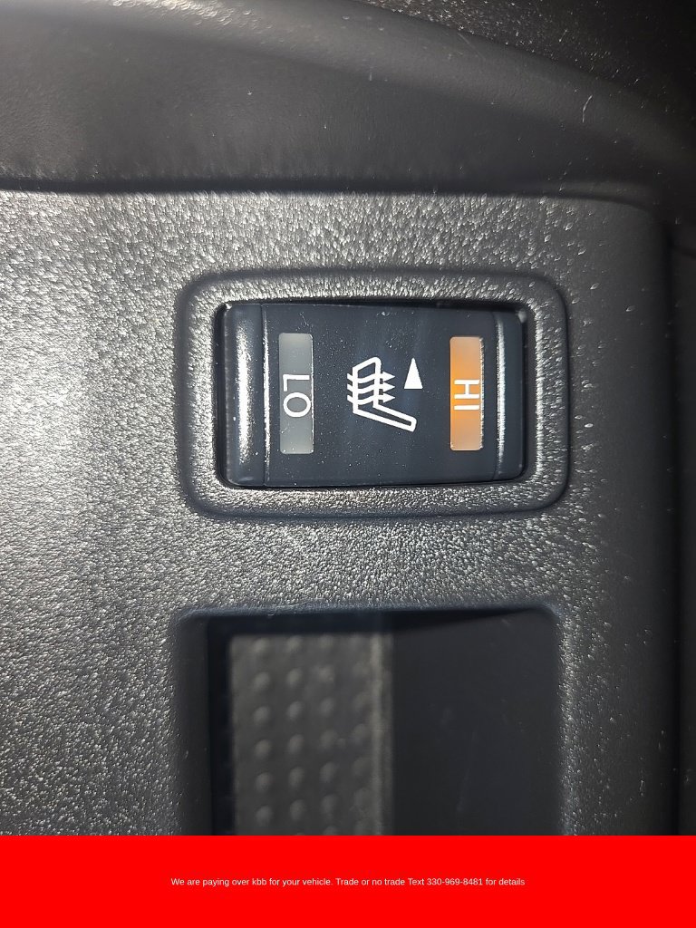 Used 2023 Nissan Titan SV w/ SV Convenience Package AWD/4WD image 22
