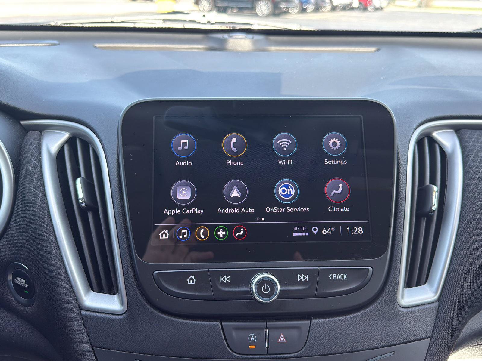 Used 2025 Chevrolet Malibu LT FWD image 14