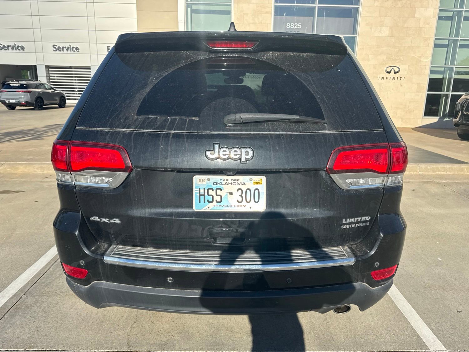 Used 2020 Jeep Grand Cherokee Limited w/ Premium Lighting Group AWD/4WD image 8