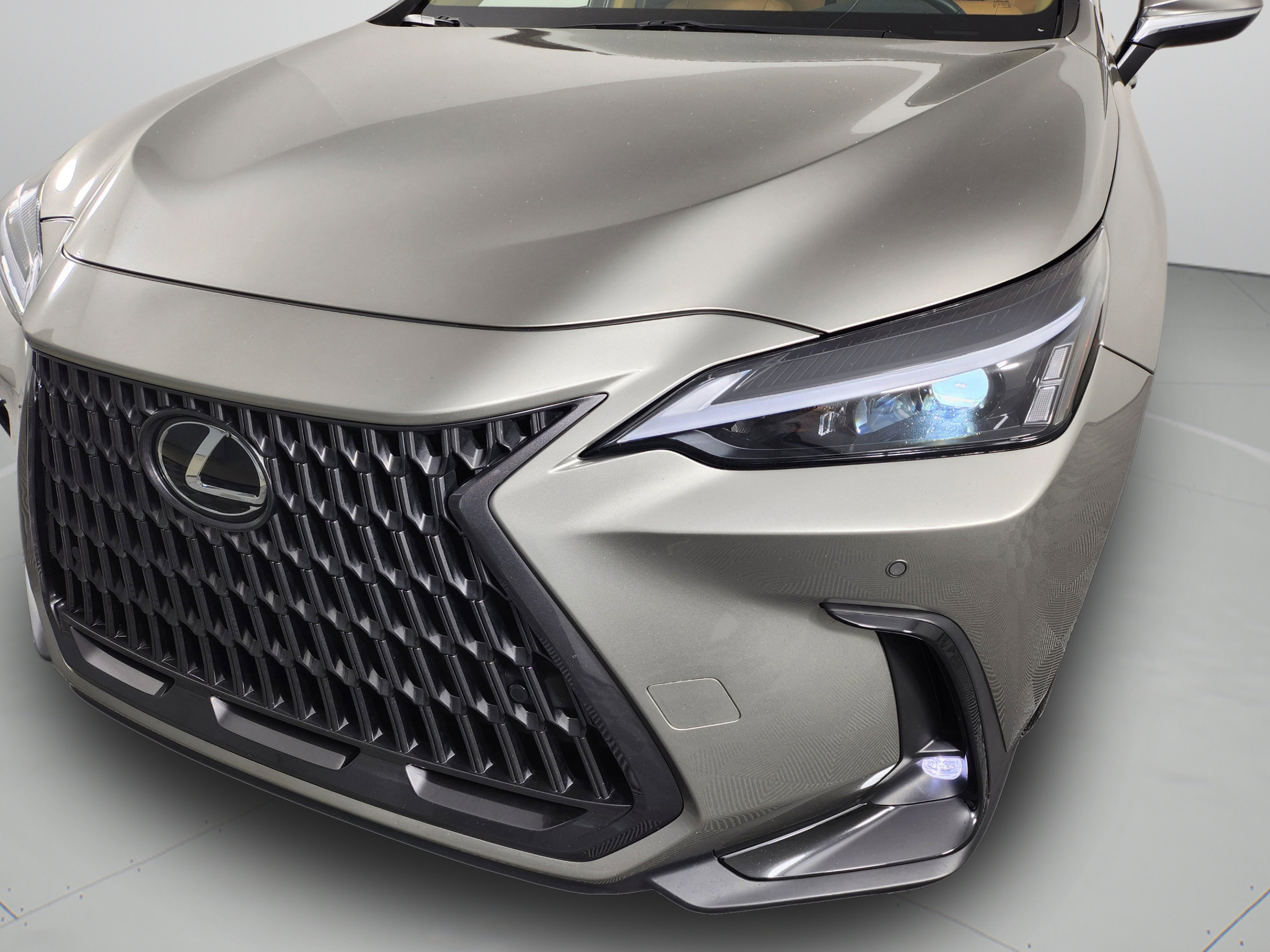 Certified 2025 Lexus NX 250 FWD w/ Towing Package (2000 Lbs) image 36