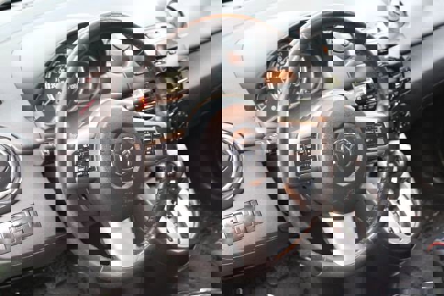 Used 2012 MAZDA MAZDA2 Touring FWD image 10