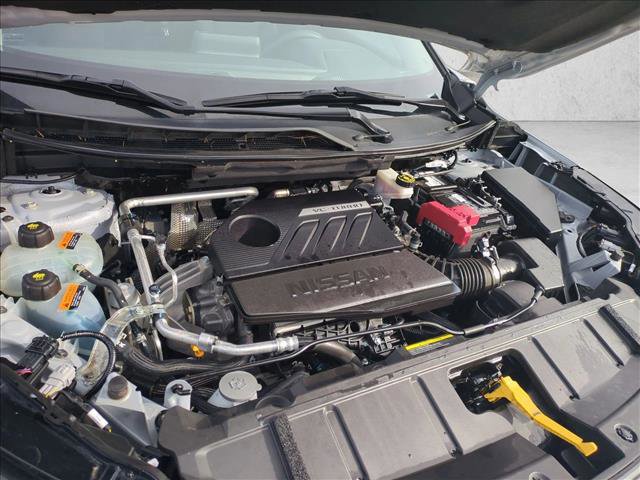Used 2024 Nissan Rogue SV image 28