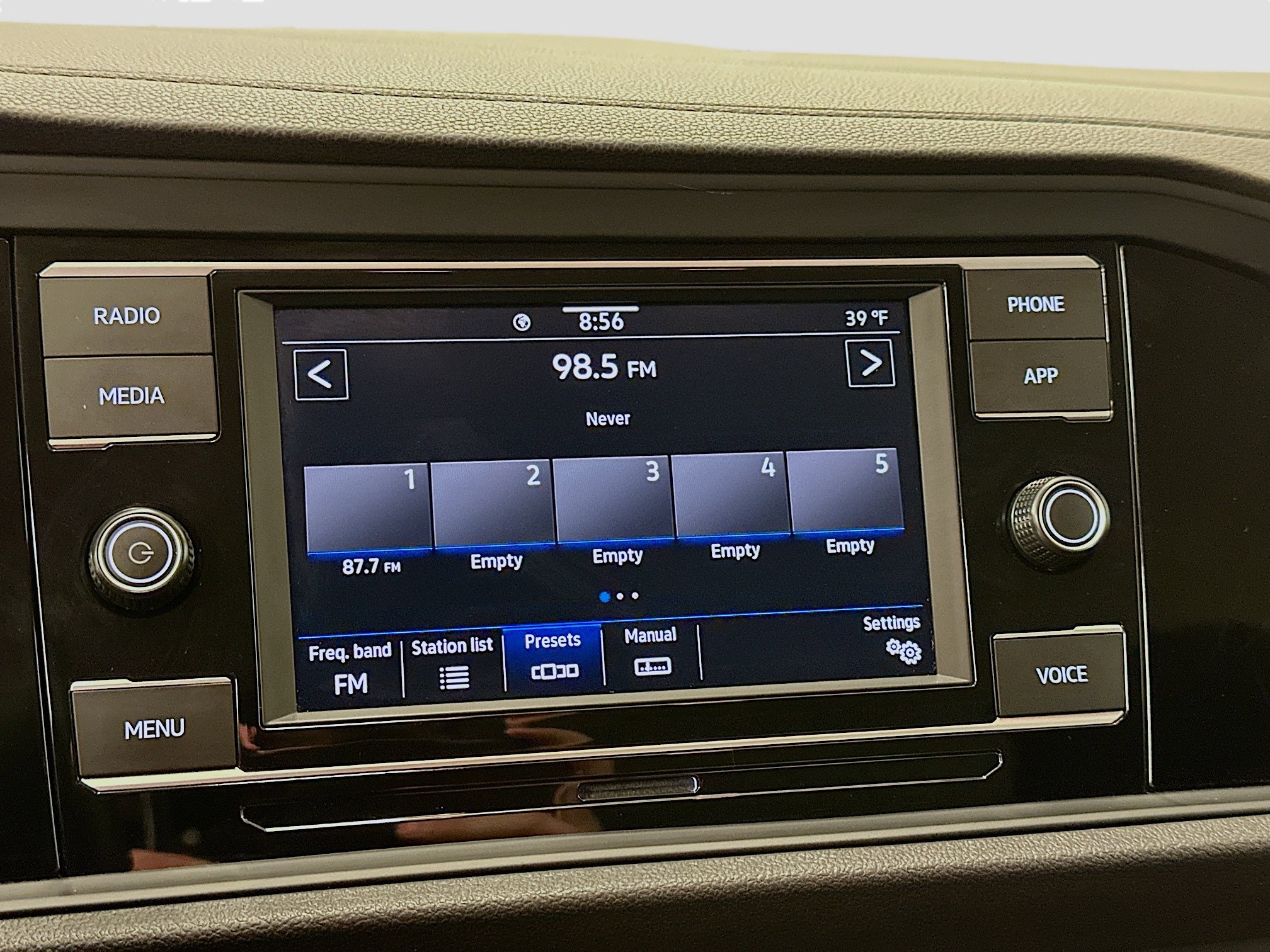 Used 2024 Volkswagen Jetta S image 21