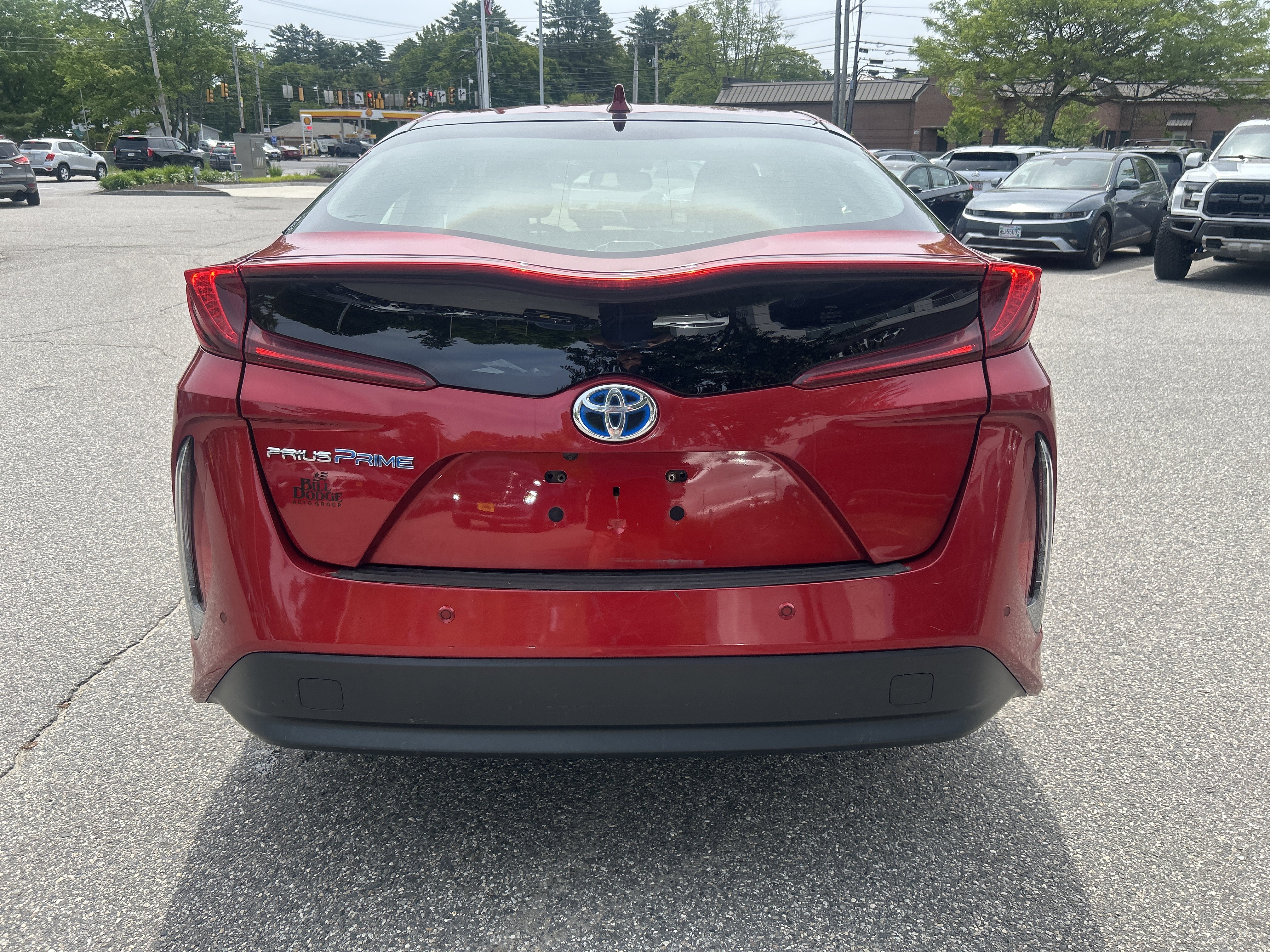 Used 2018 Toyota Prius Prime Advanced w/ Carpet Mat Package FWD image 7
