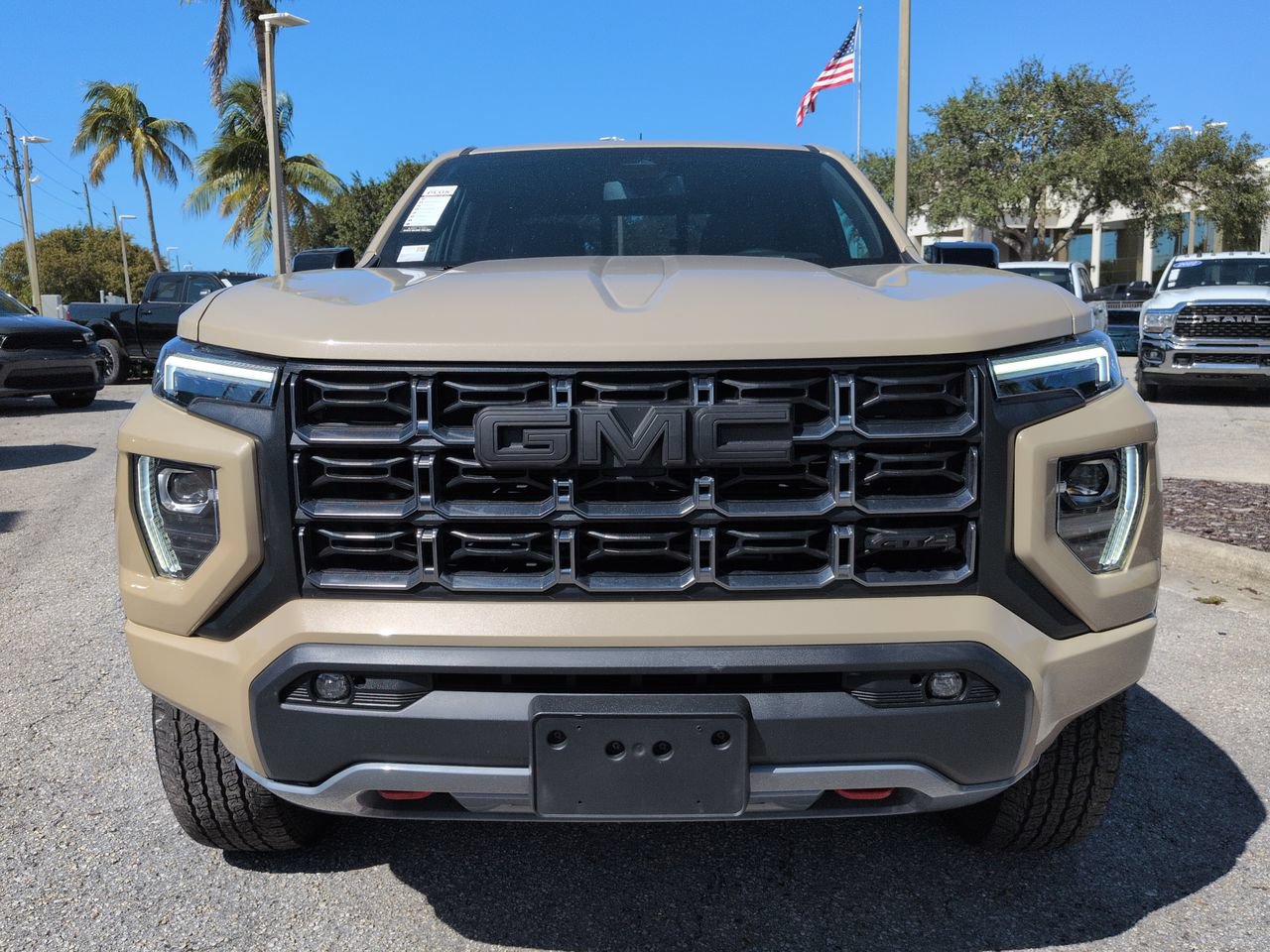 Used 2024 GMC Canyon AT4 AWD/4WD image 3