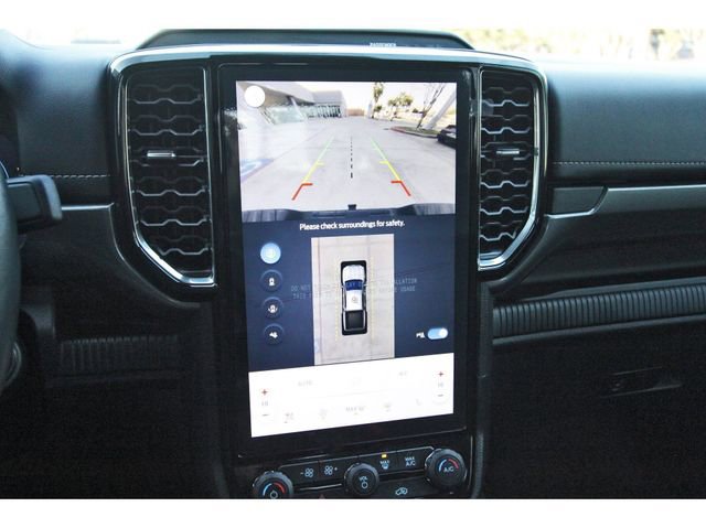 Used 2024 Ford Ranger Lariat w/ FX4 Off-Road Package image 24