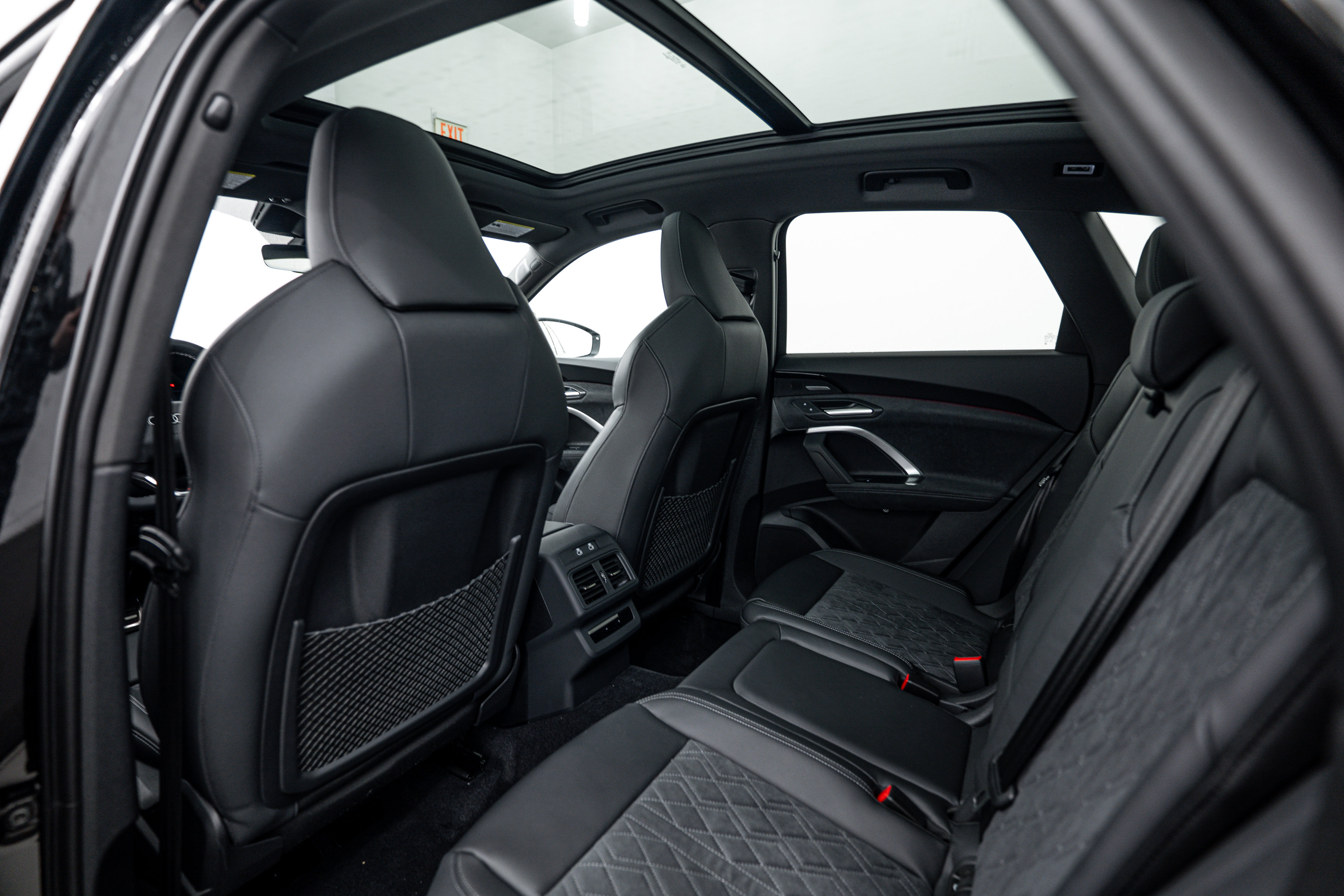 New 2025 Audi SQ5 Premium Plus image 19