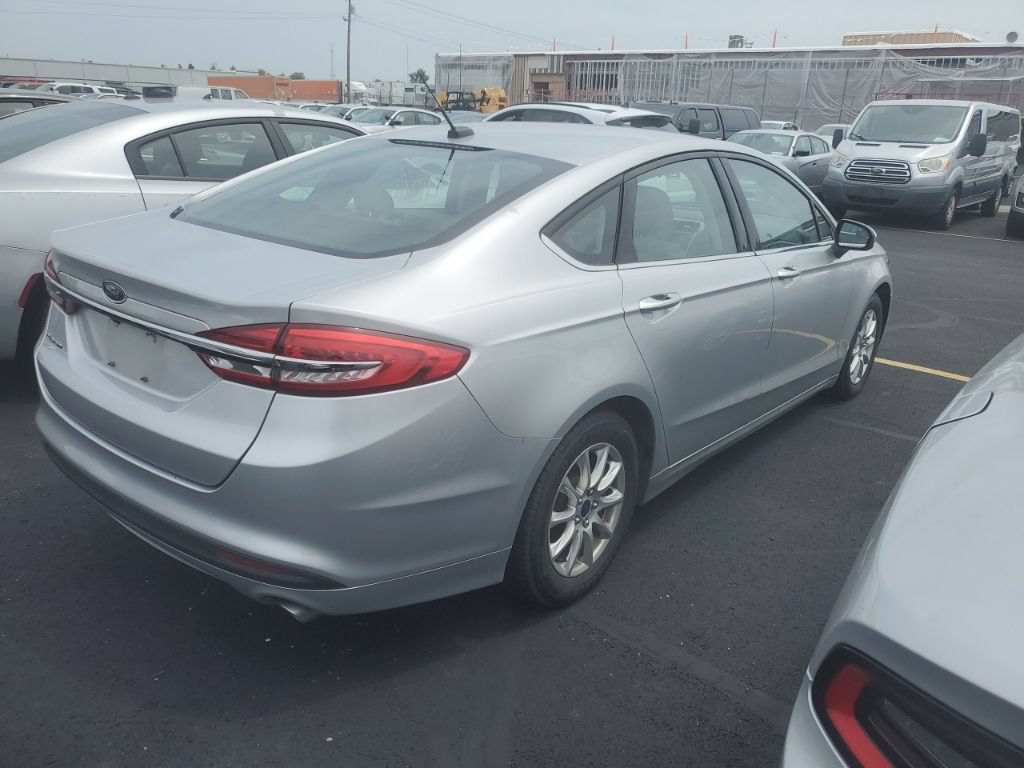 Used 2017 Ford Fusion S FWD image 8