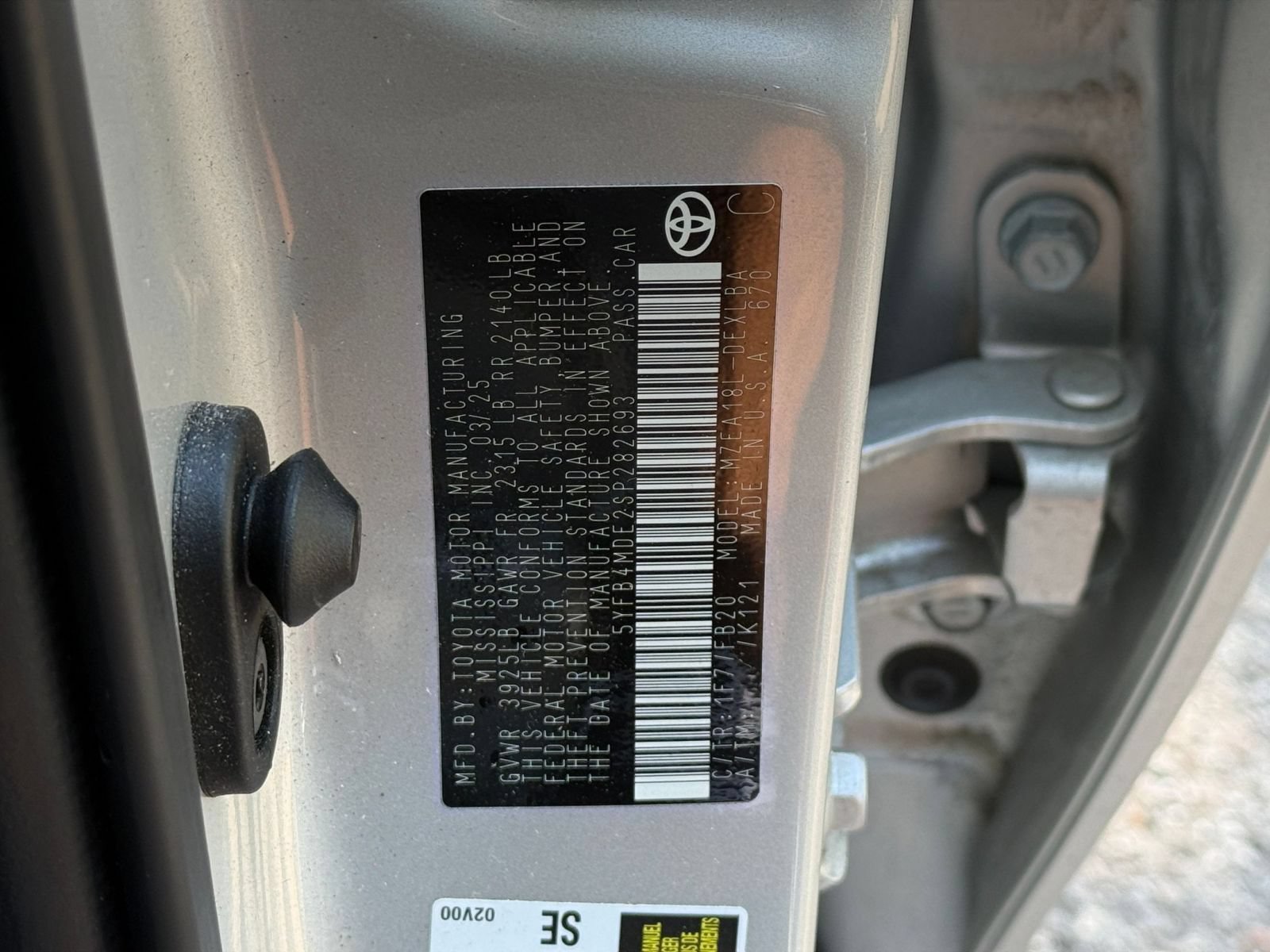 Used 2025 Toyota Corolla LE FWD image 28